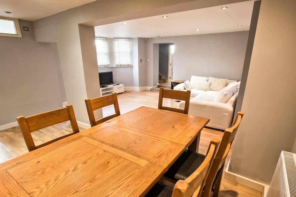 Charming Apartment In Deal Near The Beach & Town Dış mekan fotoğraf